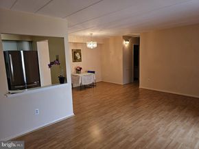 59102 Delaire Landing Road 102, Philadelphia PA 19114