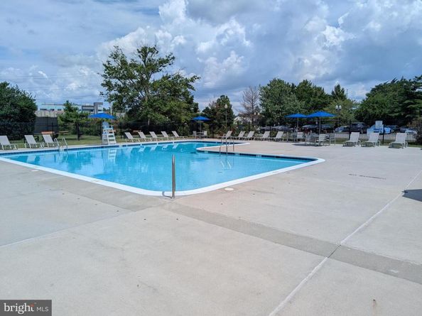 1225 Martha Custis Drive 704, Alexandria VA 22302