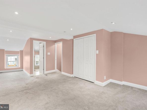 164 Grape Street, Philadelphia PA 19127