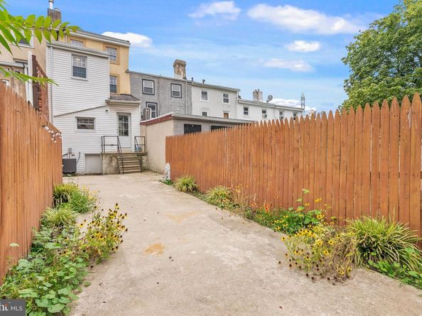 164 Grape Street, Philadelphia PA 19127