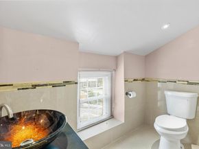 164 Grape Street, Philadelphia PA 19127