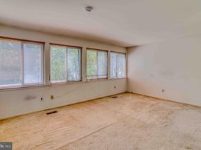4828 Oxford Court, Bensalem PA 19020