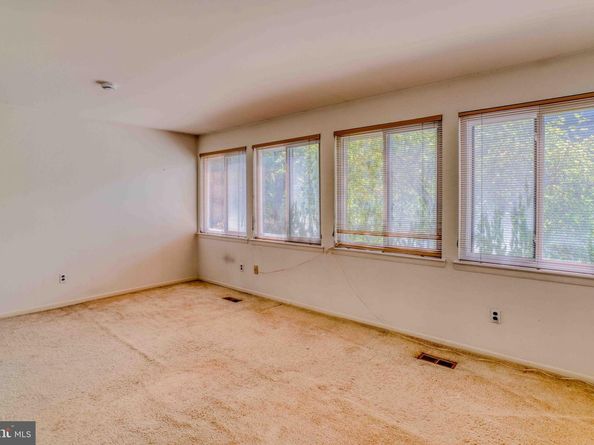 4828 Oxford Court, Bensalem PA 19020