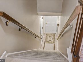 606 Julian Dr W, Warwick PA 18974