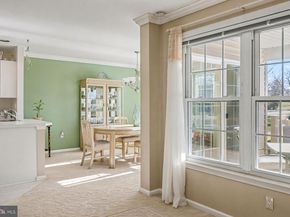 606 Julian Dr W, Warwick PA 18974