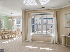 606 Julian Dr W, Warwick PA 18974