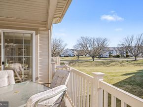 606 Julian Dr W, Warwick PA 18974