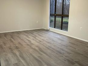 5140 Maris Avenue 200, Alexandria VA 22304