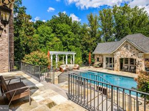 1239 Daleview Drive, Mclean VA 22102