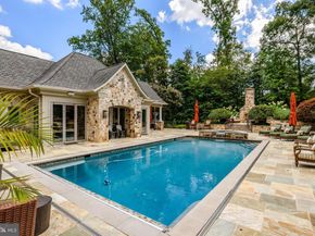 1239 Daleview Drive, Mclean VA 22102