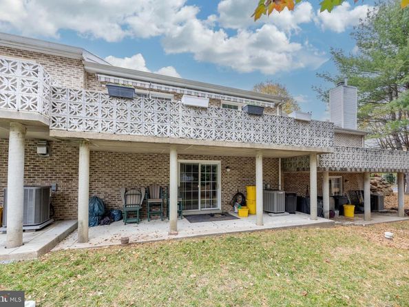 1433 Country Club Drive, Springfield PA 19064