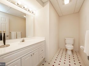 1433 Country Club Drive, Springfield PA 19064