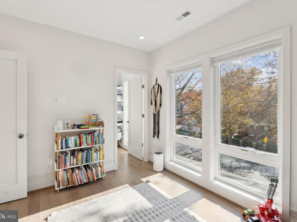 1708 Lawrence Street NE, Washington DC 20018