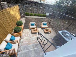 534 E Walnut Lane, Philadelphia PA 19144