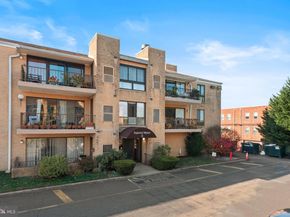 8940 Krewstown Road 204, Philadelphia PA 19115