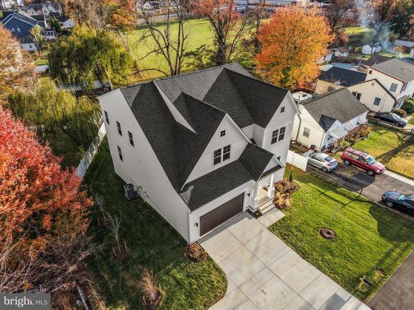 7505 Magarity Road, Falls Church VA 22043