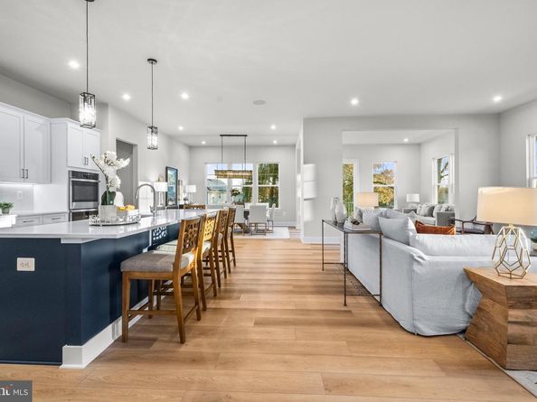 7505 Magarity Road, Falls Church VA 22043