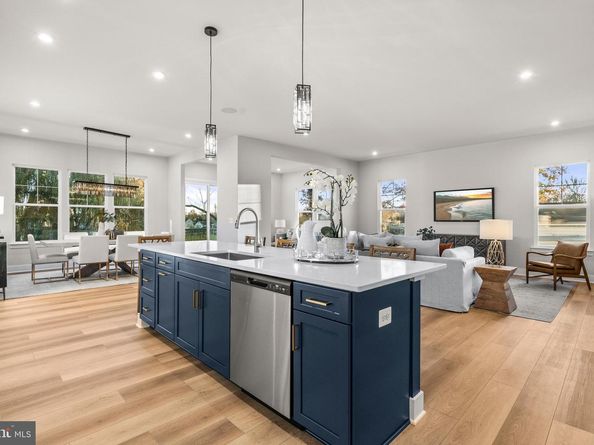 7505 Magarity Road, Falls Church VA 22043