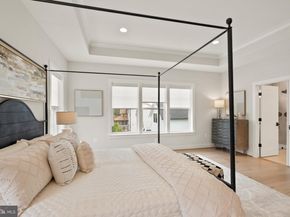 102 Moore Avenue SW, Vienna VA 22180