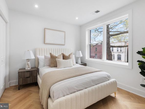 1124 Florida NE 303, Washington DC 20002