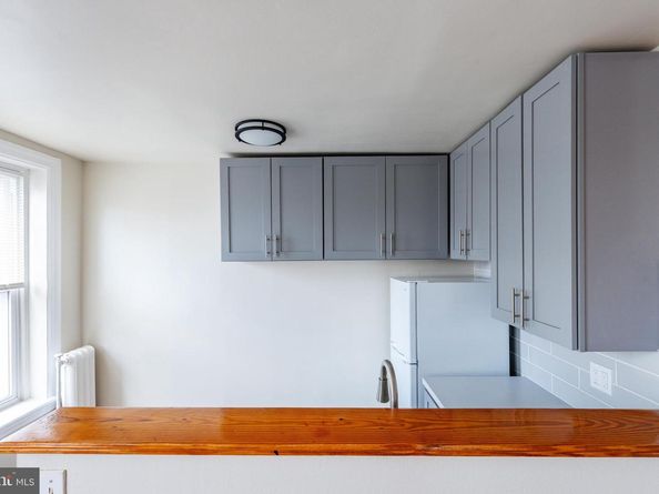 4725 Chester Avenue, Philadelphia PA 19143