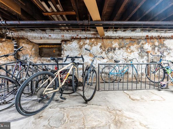 4725 Chester Avenue, Philadelphia PA 19143