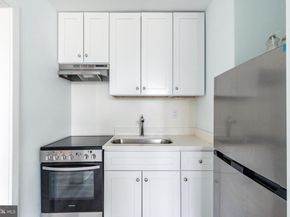 4725 Chester Avenue, Philadelphia PA 19143