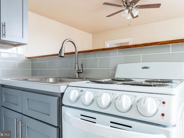 4725 Chester Avenue, Philadelphia PA 19143