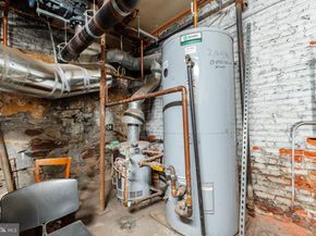 4725 Chester Avenue, Philadelphia PA 19143