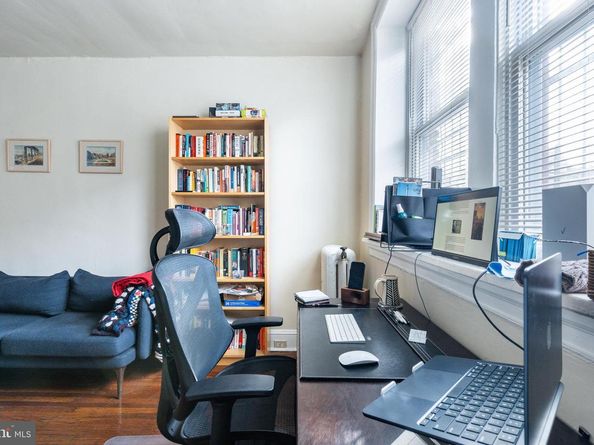 4725 Chester Avenue, Philadelphia PA 19143