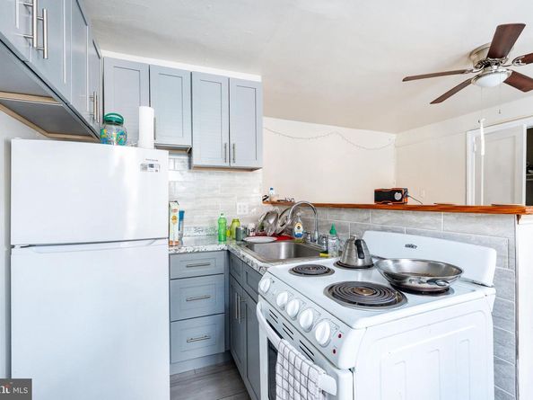 4725 Chester Avenue, Philadelphia PA 19143