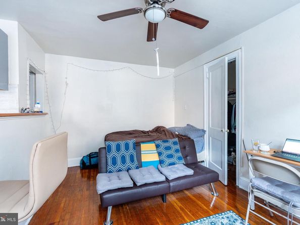 4725 Chester Avenue, Philadelphia PA 19143