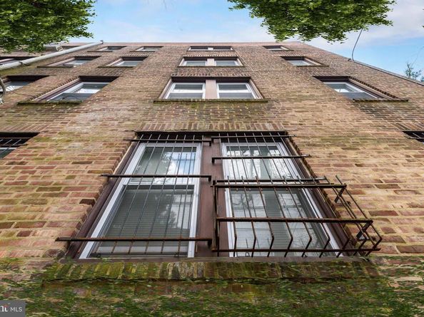 4725 Chester Avenue, Philadelphia PA 19143