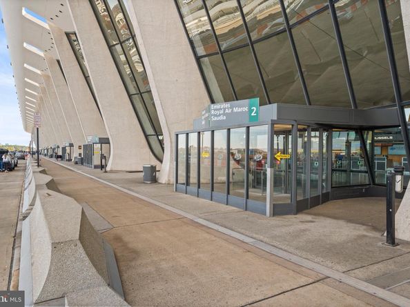 12925 Centre Park Circle 304, Herndon VA 20171