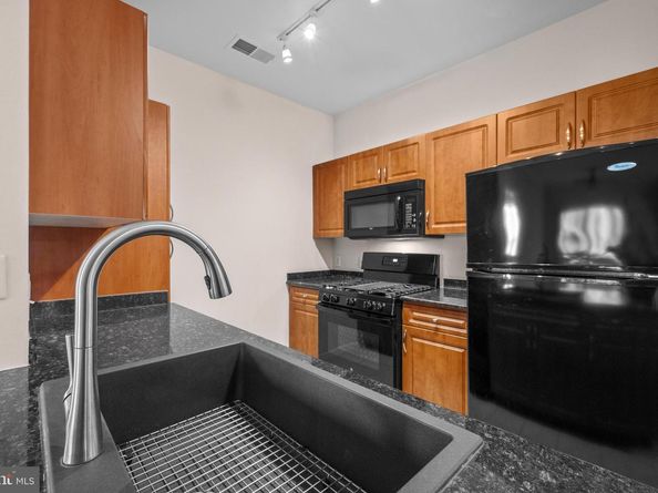 12925 Centre Park Circle 304, Herndon VA 20171