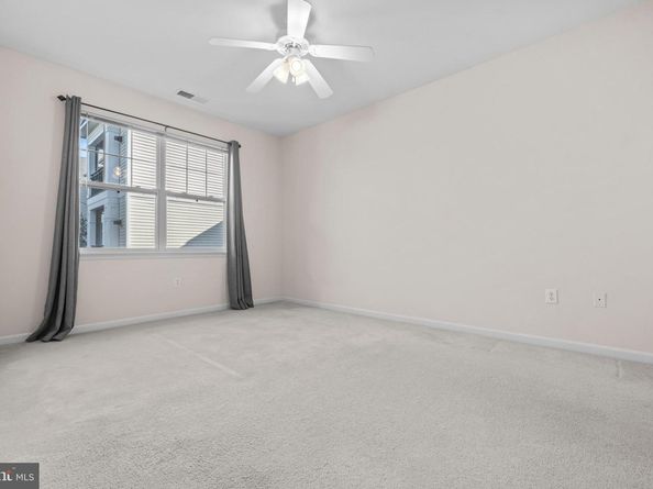 12925 Centre Park Circle 304, Herndon VA 20171