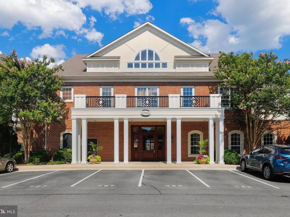 12925 Centre Park Circle 304, Herndon VA 20171