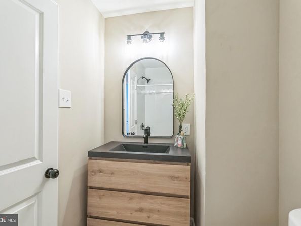 5734 Harbison Avenue, Philadelphia PA 19135