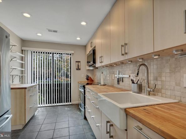 11604 Ivystone Court 06, Reston VA 20191