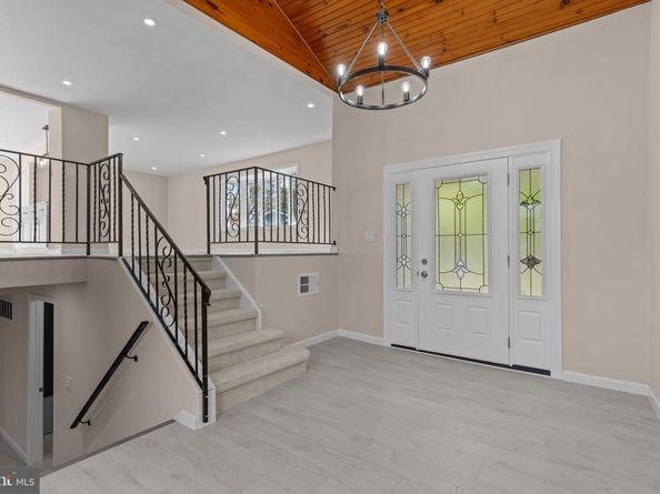 100 E Endfield Road, Feasterville Trevose PA 19053