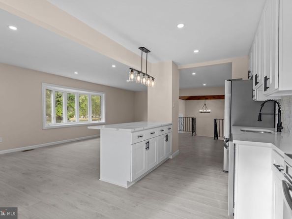 100 E Endfield Road, Feasterville Trevose PA 19053