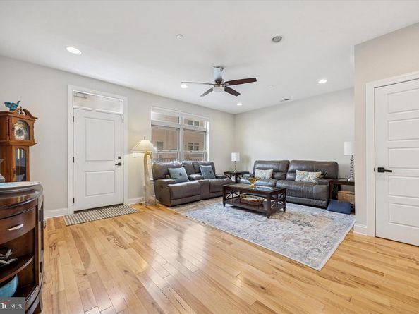 152 Carson Street, Philadelphia PA 19127