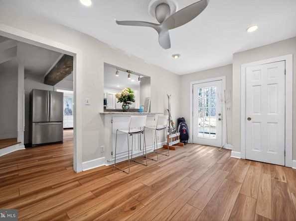 575 W Valley Road, Wayne PA 19087