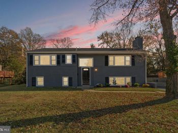 5527 Bouffant Boulevard