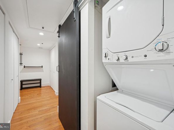 301 Race Street 308, Philadelphia PA 19106