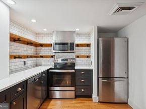 301 Race Street 308, Philadelphia PA 19106