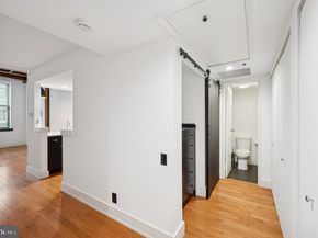 301 Race Street 308, Philadelphia PA 19106