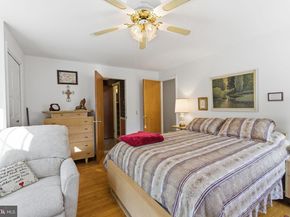 5 Glen Drive, Yardley PA 19067