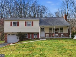 5 Glen Drive, Yardley PA 19067