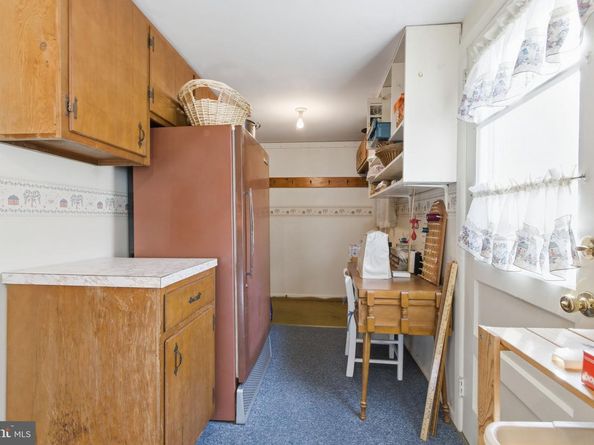 5 Glen Drive, Yardley PA 19067